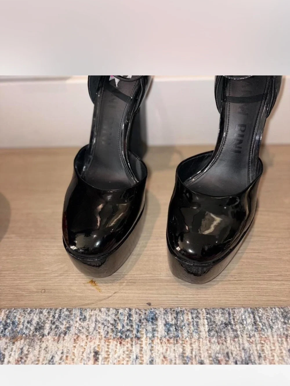Gianni Bini Black Devi Patent Leather Pumps, Size 8.5